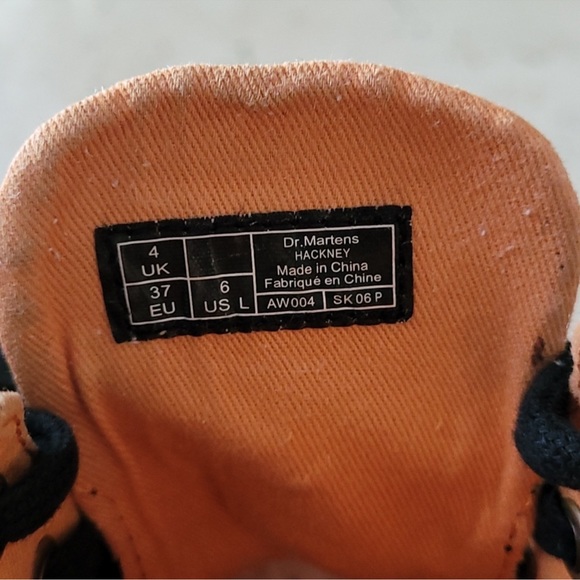 Dr. Martens - Hackney - black satin finish lace up boots - Women’s Size 6 - Picture 13 of 15